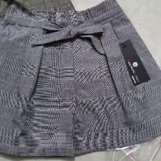 Quần soóc nữ