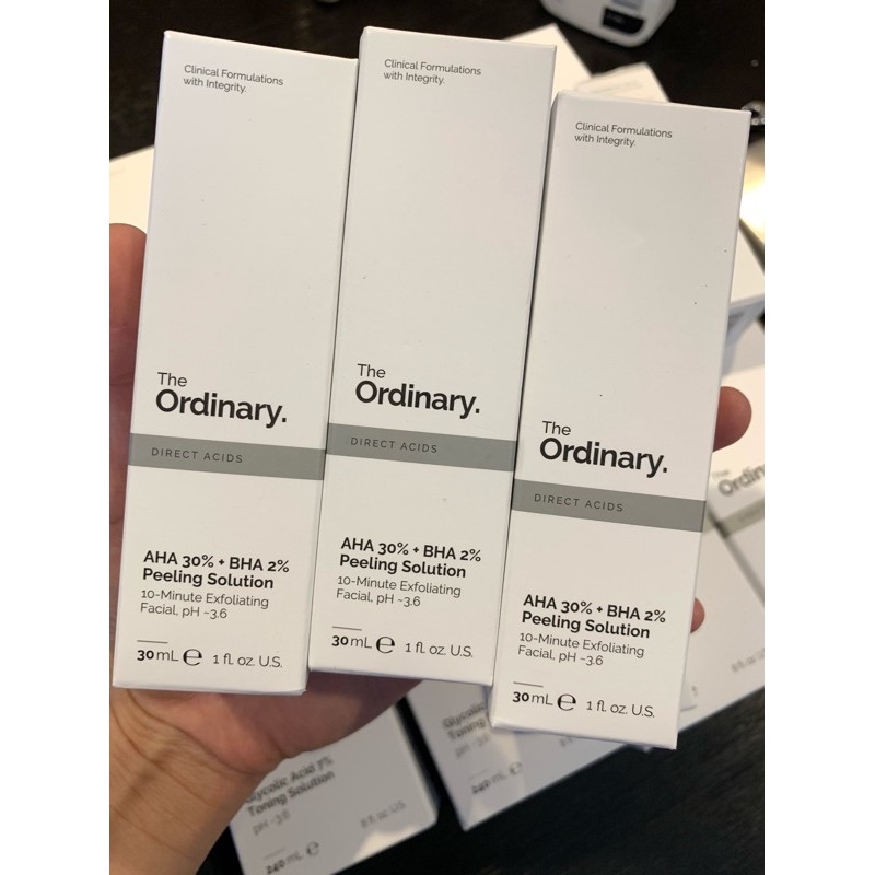 Peel da hóa học The Ordinary AHA 30% + BHA 2% Peeling Solution 30ml giúp thông thoáng lỗ chân lông, giảm mụn và thâm mụn