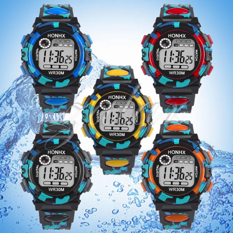Đồng hồ điện tử chống thấm nước cho bé trai | BigBuy360 - bigbuy360.vn
