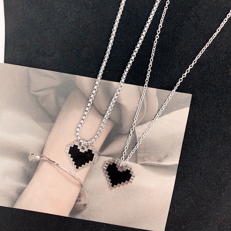 Dây chuyền Black heart Pixel hai lớp titan Ula shop Vòng cổ mặt hình Trái Tim Thời trang Cá tính DC9