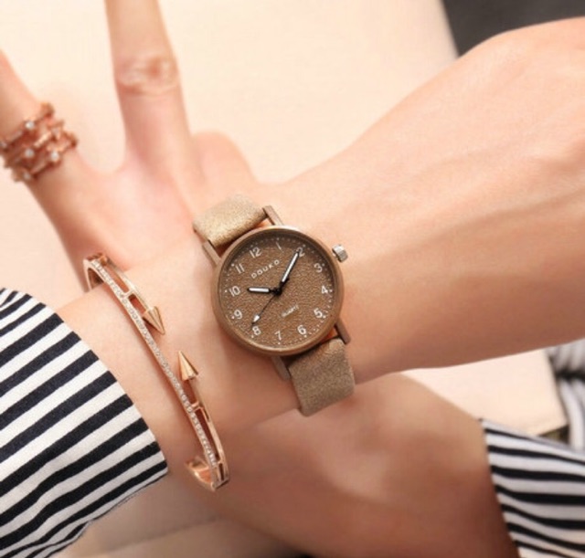 [GIÁ SỈ] ĐỒNG HỒ NỮ DÂY DA DOUKU KIM TUYẾN BÔNG TUYẾT CỰC ĐẸP NHIỀU MÀU | BigBuy360 - bigbuy360.vn