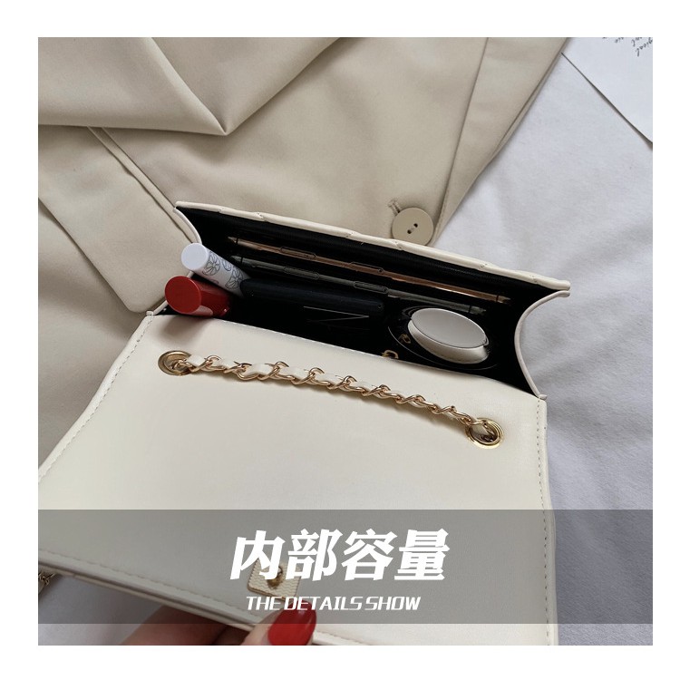 Túi đeo chéo thời trang nữ sang trọng | BigBuy360 - bigbuy360.vn