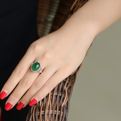 Nhẫn bạc 925 đính đá quý màu xanh lá cây phong cách retro sáng tạo cho nữ CCC180