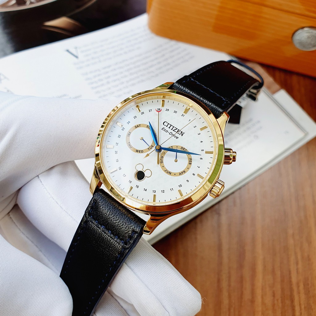 Đồng hồ nam Citizen Eco-Drive Limited Phiên Bản Disney Mickey Mouse AP1058-11W