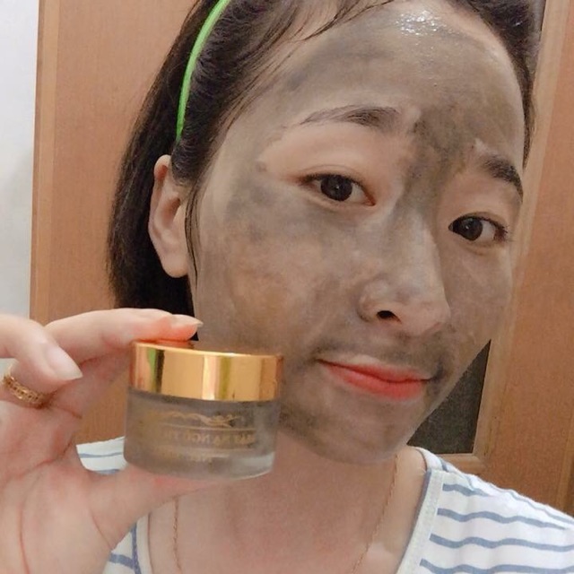 Mặt nạ bùn khoáng