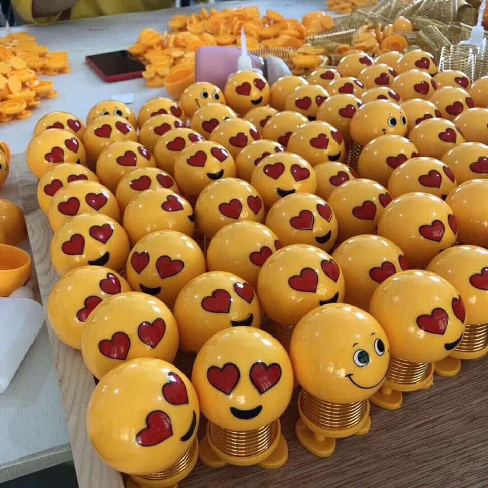Bộ 6 Emoji loại 1 hộp to hình biểu tượng cảm xúc thú nhún lò xo