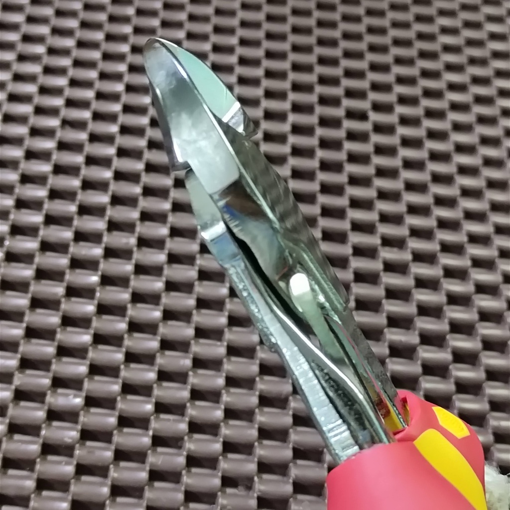 Kìm Cắt Cộng Lực Cách Điện 1000V Wiha 41279 Germany