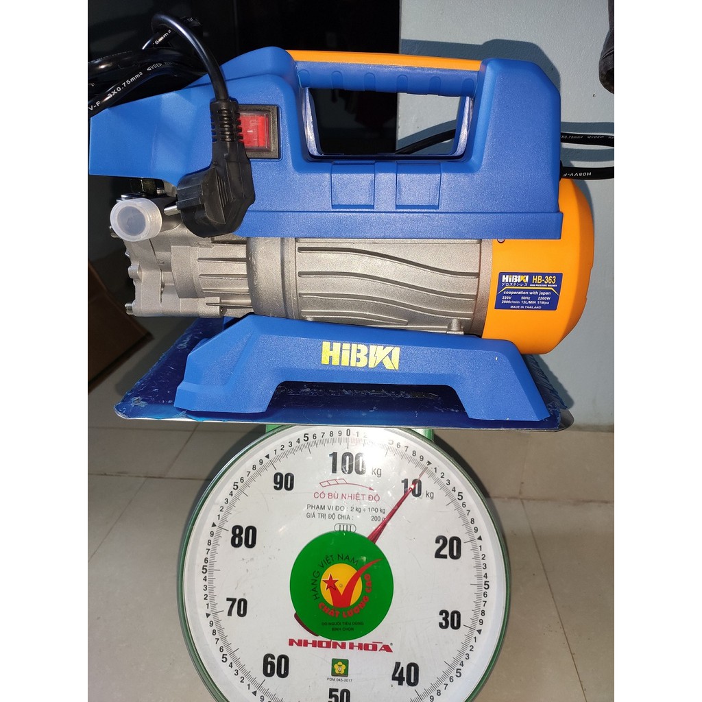 Máy rửa xe cao cấp HIBIKI HB 363 Made in Thái Lan, 2200W, 15 lít/ phút, 11 mpa. Dây đồng chịu nhiệt. ..
