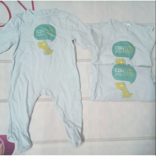 Body khủng long cho bé