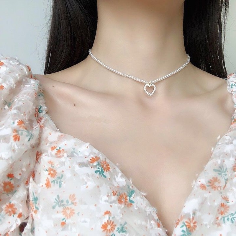 Vòng Cổ Choker Nữ Mặt Trái Tim Đính Hạt Ngọc Trai Phong Cách Cổ Điển