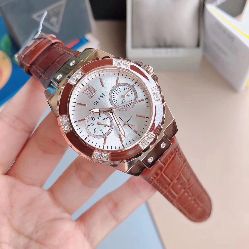 Đồng Hồ Guess Nữ W0775L14 38mm (Chính Hãng)