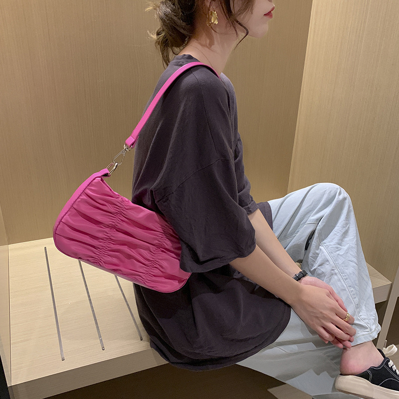 Túi Xách Đeo Dưới Cánh Tay Nhỏ Gọn Bằng nylon Có Diềm Xếp Nếp Phong Cách Người Nổi Tiếng Trên Mạng Hàng Mới