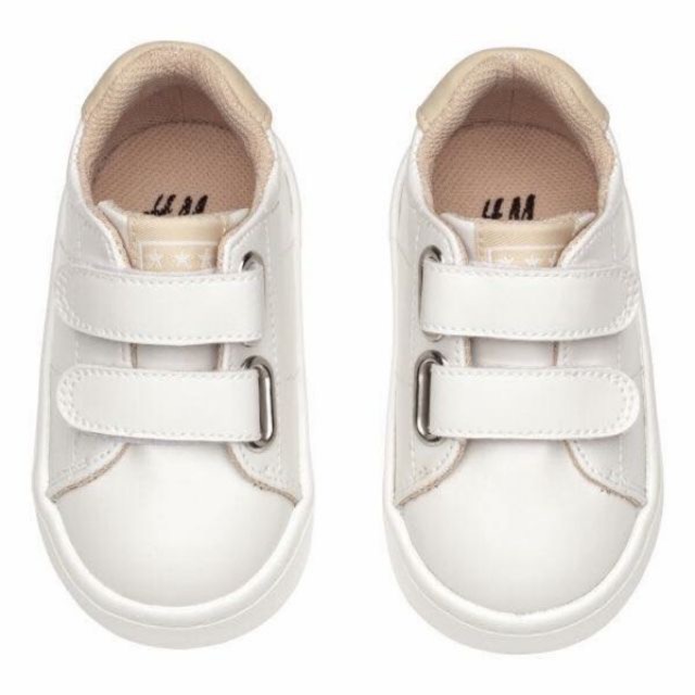 Sneaker trắng Hm auth
