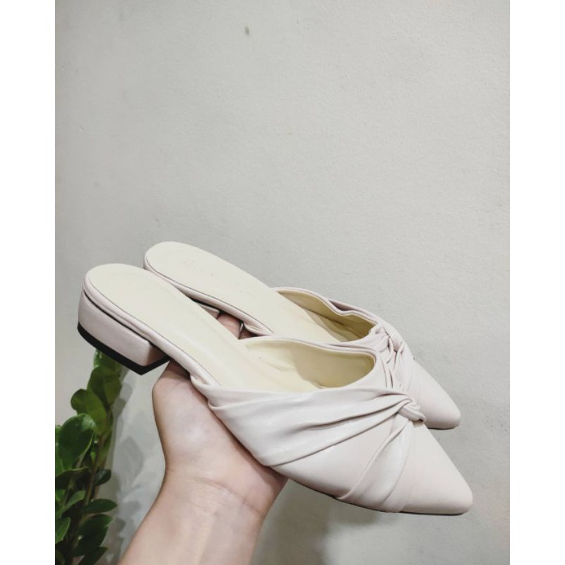 Giày bệt dáng sục mule mũi nhọn thời trang | BigBuy360 - bigbuy360.vn