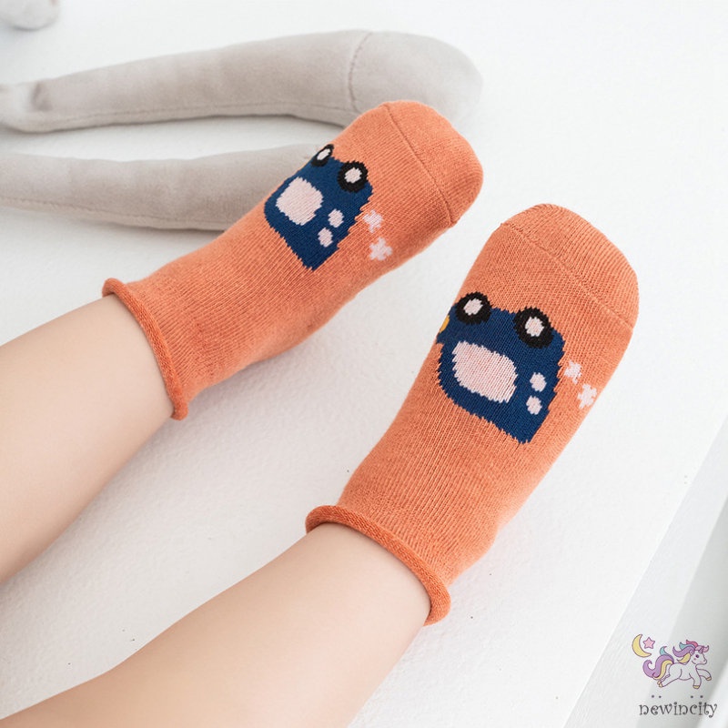 Set 3 Đôi Vớ Hàn Quốc Đế Cao Su Chống Trượt Chống Rơi Cho Bé
