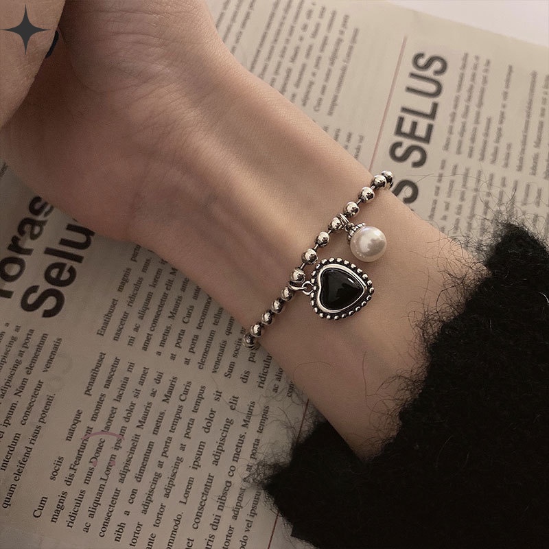 Vòng tay đính hạt ngọc trai giả mặt hình trái tim màu đen đơn giản thời trang cho nữ yrshop