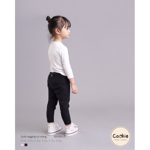 Quần dài nhung chất dày dặn cho bé