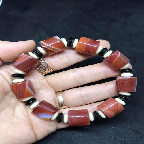VÒNG TAY MÀU LẠT MA TÂY TẶNG A3