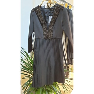 Đầm nữ Xếp ly của Bencami, size S or xs màu đen