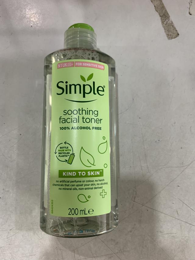 Nước cân bằng Simple Toner giúp dịu da và không chứa cồn - 200ml [CHÍNH HÃNG ĐỘC QUYỀN]