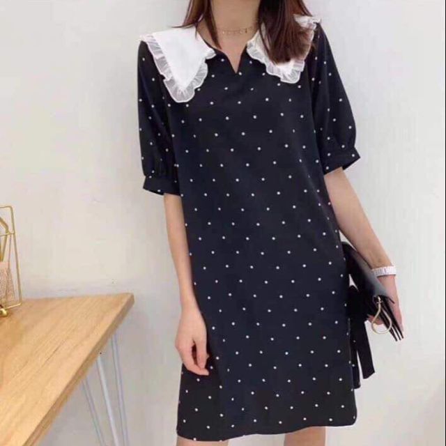 Đầm suông chấm bi pha ren cổ sen