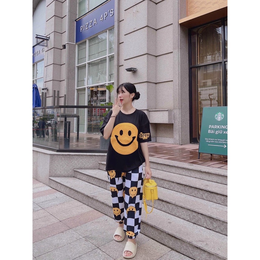 Set bộ nữ có áo thun thêu mặt cười kèm quần dài ca ro thêu nhiều mặt cười cực đẹp cho cô nàng năng động na