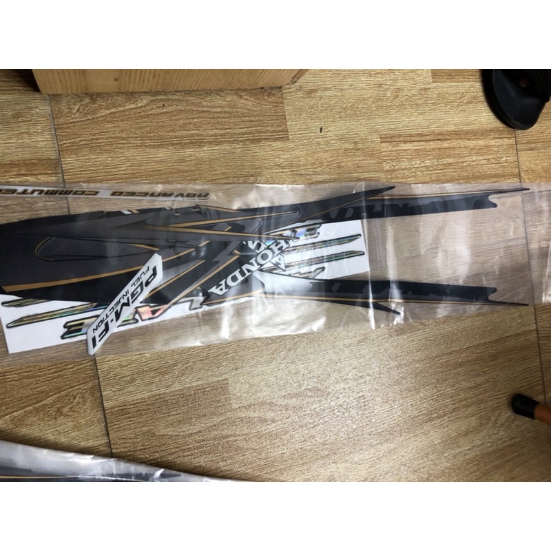 Giá trọn bộ Tem dán 3 lớp zin chính hãng HonDa xe AB Air blade đời 2009-2010 FI màu đen (cực chất giá rẻ )