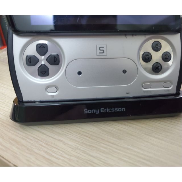 Đế dock sạc sony xperia play R800