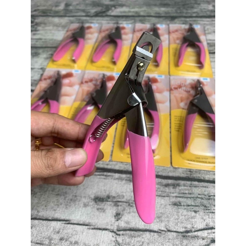 Kềm bấm móng giả