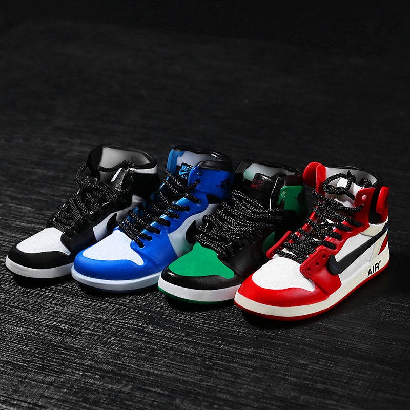 Creative AJ Keychain Pendant High-End Basketball Shoes Three-Dimensional Shoe Model Suede Car Fashion Brand Key Chain Men and Women 3Dof