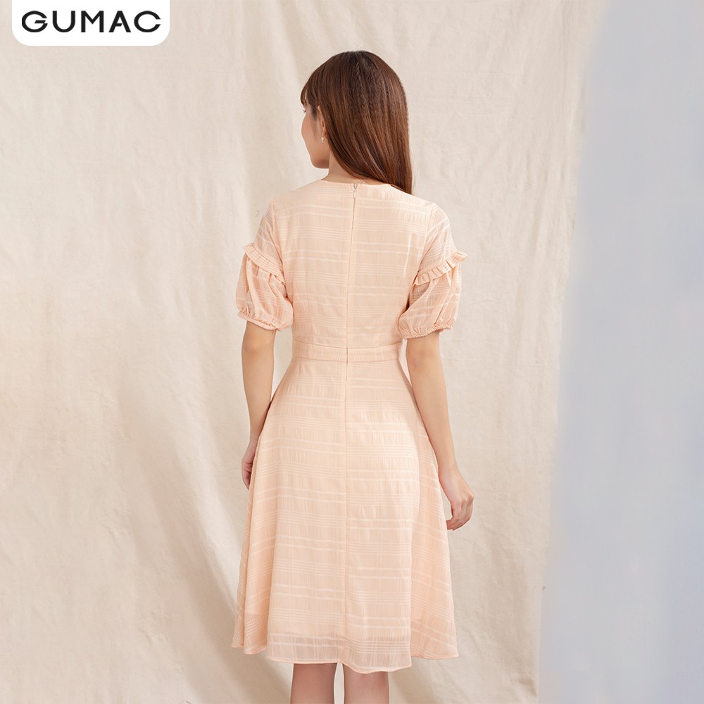 Đầm cổ V xếp bèo GUMAC DA1001 | BigBuy360 - bigbuy360.vn