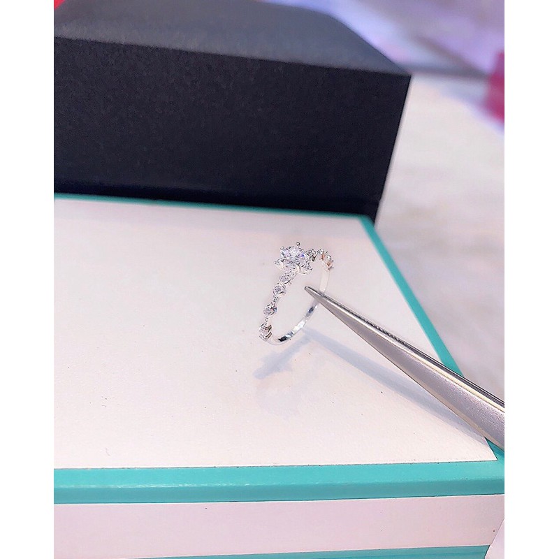 Nhẫn đá nhỏ dễ thương bạc ta NGỌC MẬU tim mặt cười