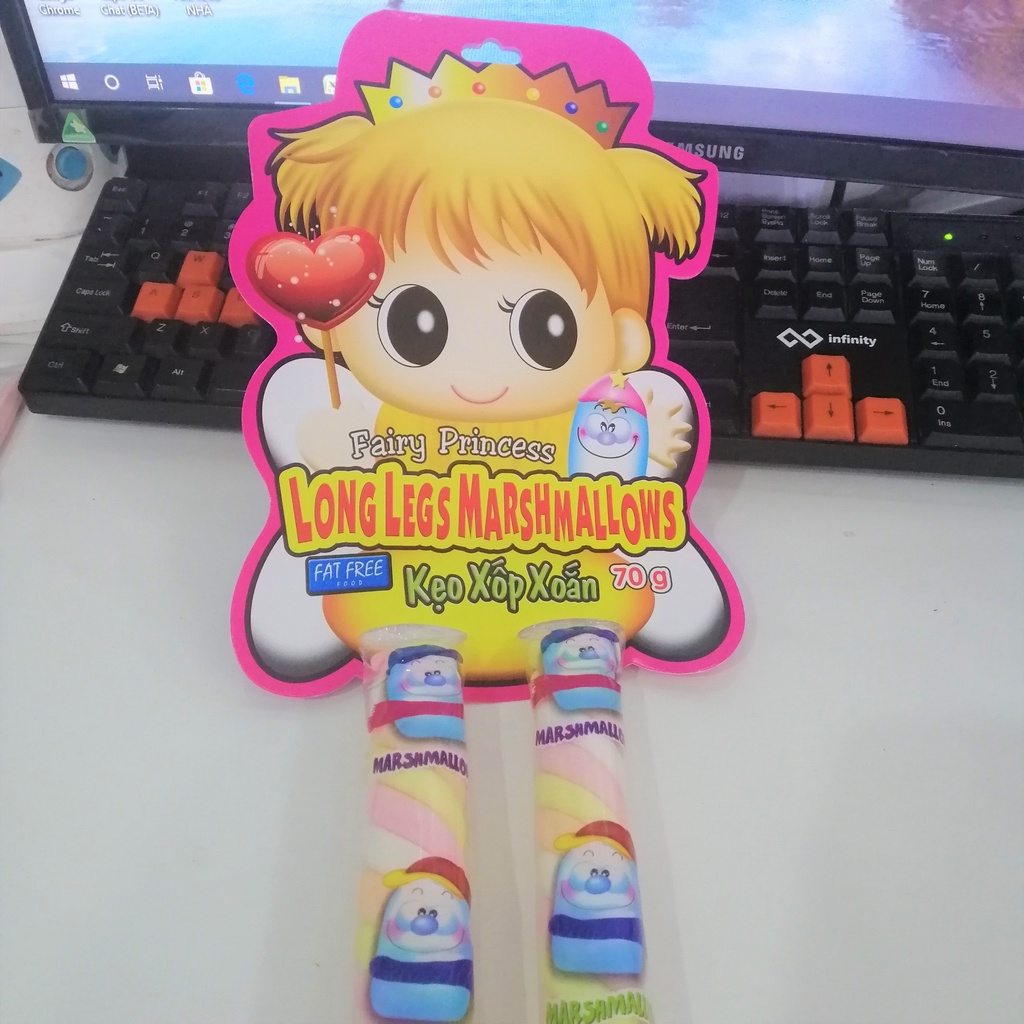 Kẹo Xốp Xoắn Long Legs Marshmallows Chân Dài (Vỉ 70g)