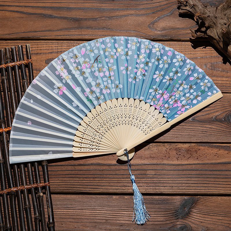 Quạt cổ trang xếp nan trúc dây tuyến vải lụa cầm tay gập gọn phong cách cosplay cổ đại Trung Quốc
