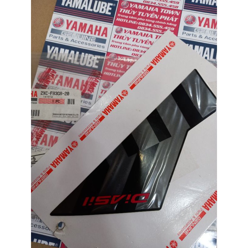 Tem (xe đỏ 0121) Yamaha chính hãng Nouvo 6