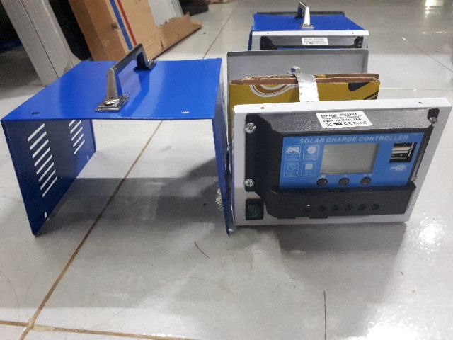 Vỏ thùng combo máy phát điện mặt trời
