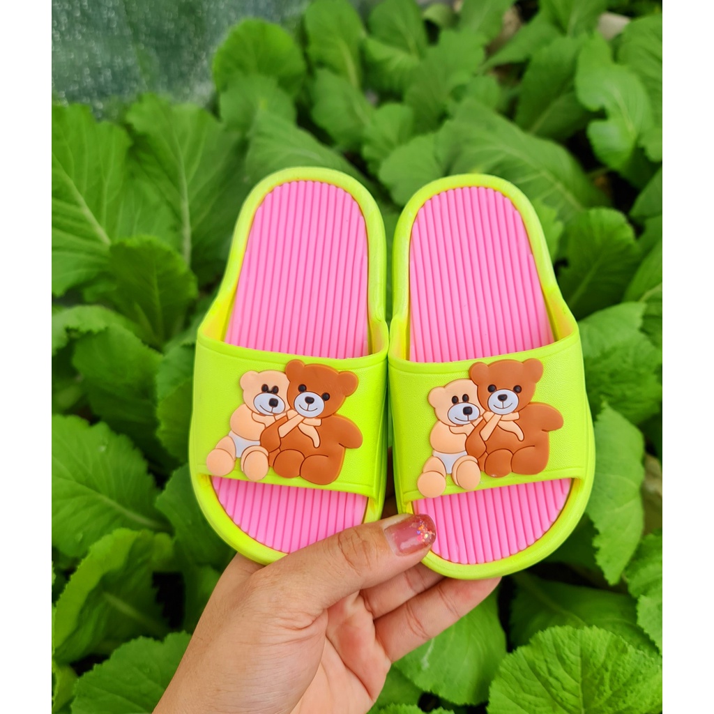 Dép bánh mì cho bé trai bé gái chất cao su mềm gấu Teddy 2 hình dễ thương