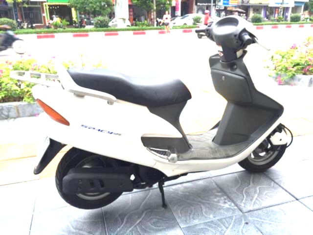 Ốp pô nhựa xe Spacy