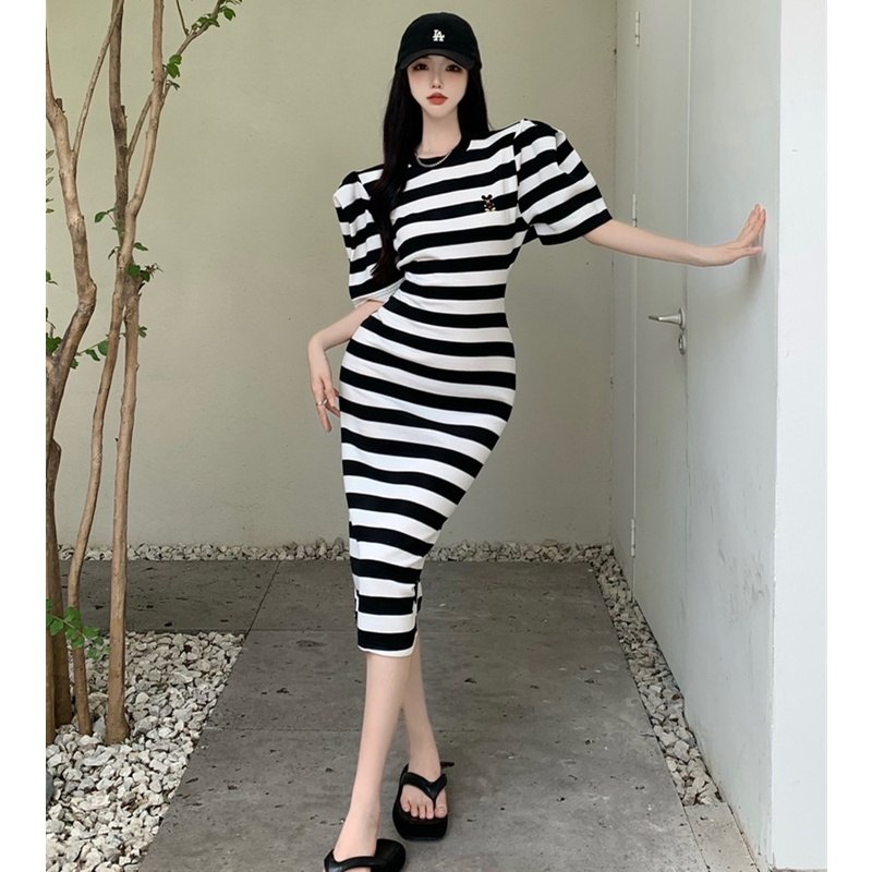 Đầm Maxi Hai Dây Họa Tiết Kẻ Sọc Thời Trang Mùa Hè Quyến Rũ Cho Nữ