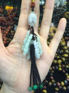 Ngọc bội phong thuỷ treo xe
