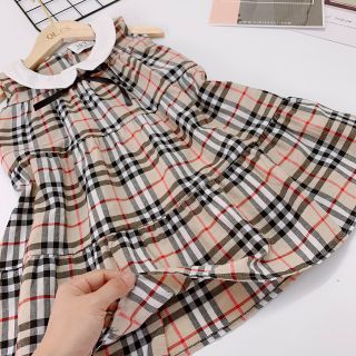 Váy sát nách kẻ Burberry