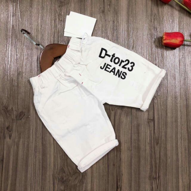 Quần kaki cho bé trai.                                                                                                 .