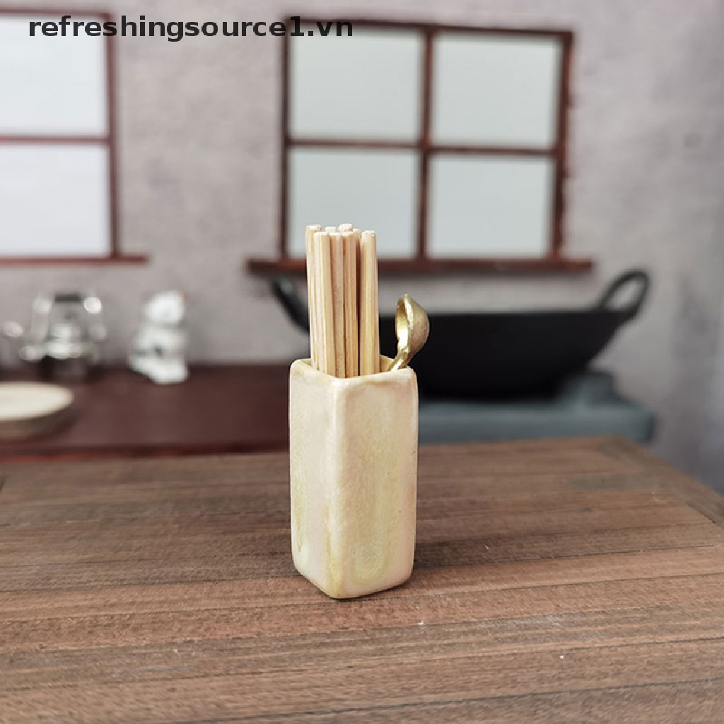 Bộ Bàn Ăn mini Phong Cách Trung Hoa Dành Cho Búp Bê 1 / 12