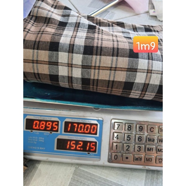 Umi 2 da. Vải may áo khoát. Áo chống nắng Nam Nữ