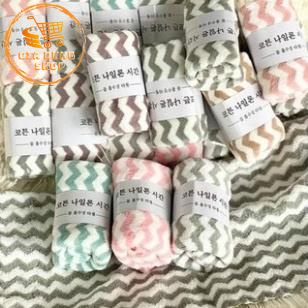 Khăn Mặt Lông Cừu Kích Thước 50x30cm Hàn Quốc (Có Dòng Kẻ)