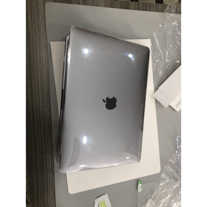 Ốp Macbook Pro 13inch M1 trong suốt, siêu mỏng