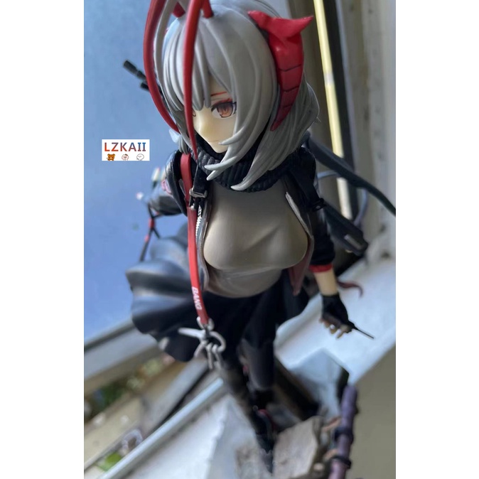Mô Hình Nhân Vật Anime × Arkn1Gghts - W 1/7 28Cm Cao Cấp