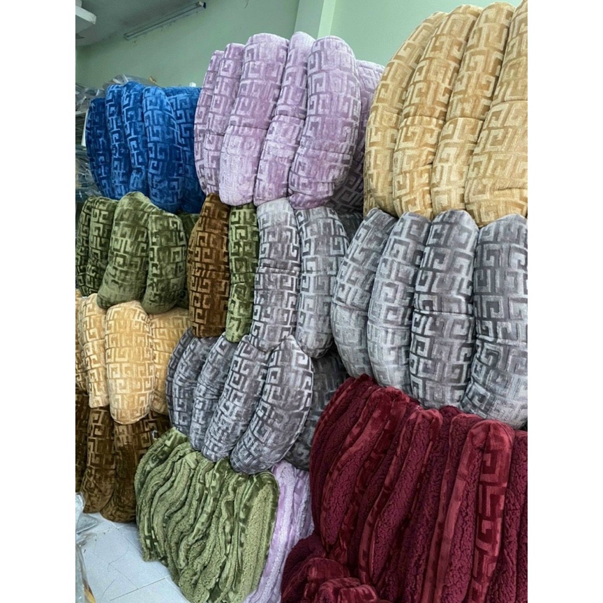 Chăn Lông Cừu Chữ Vạn 3.5kg Dùng Đại Hàn Siêu Ấmm - Hàng Sẵn Giao Ngay