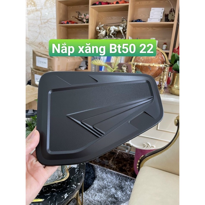 Ốp trang trí cho xe Mazda BT50 2022 2023 màu đen + tặng kèm keo tăng dính