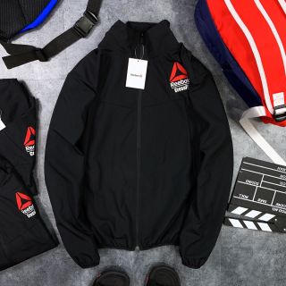 Áo khoác jacket rebok